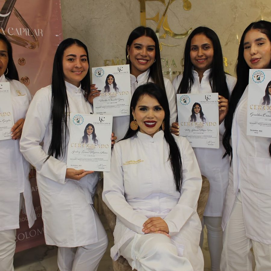 Profesionales certificadas en tricología y terapia capilar de Emergencia Capilar